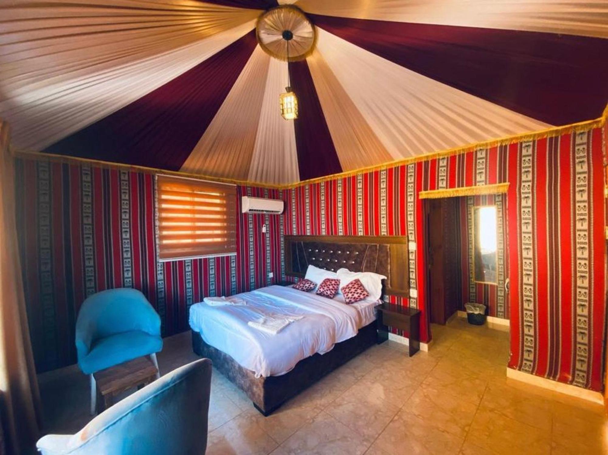 وادي رم Julia Rum Luxury Camp المظهر الخارجي الصورة