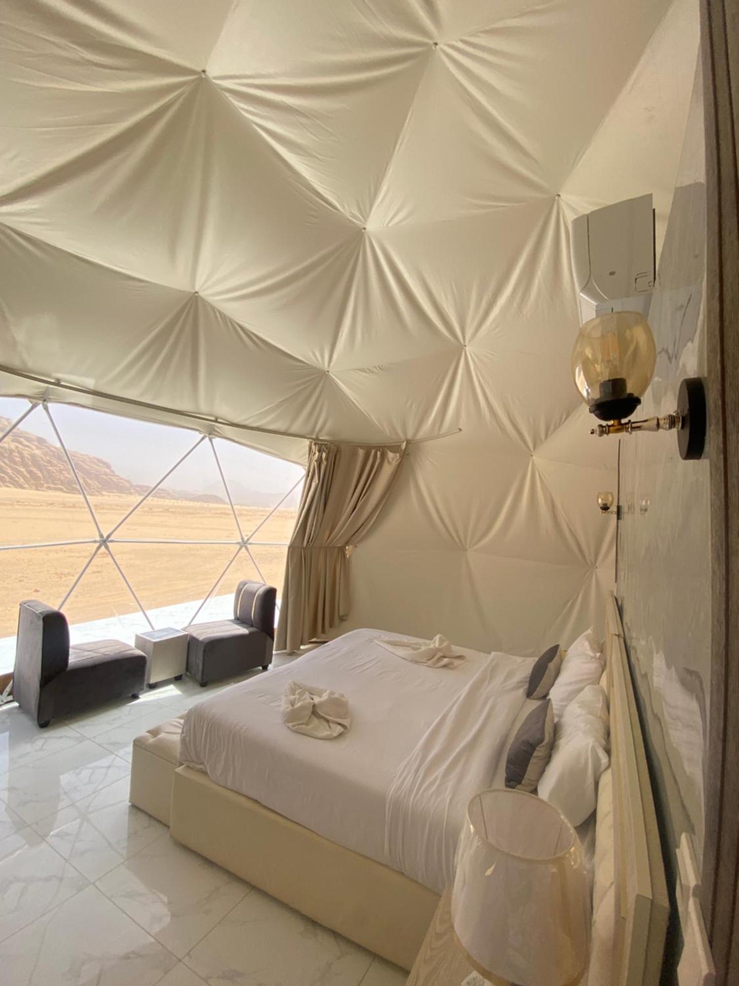وادي رم Julia Rum Luxury Camp المظهر الخارجي الصورة