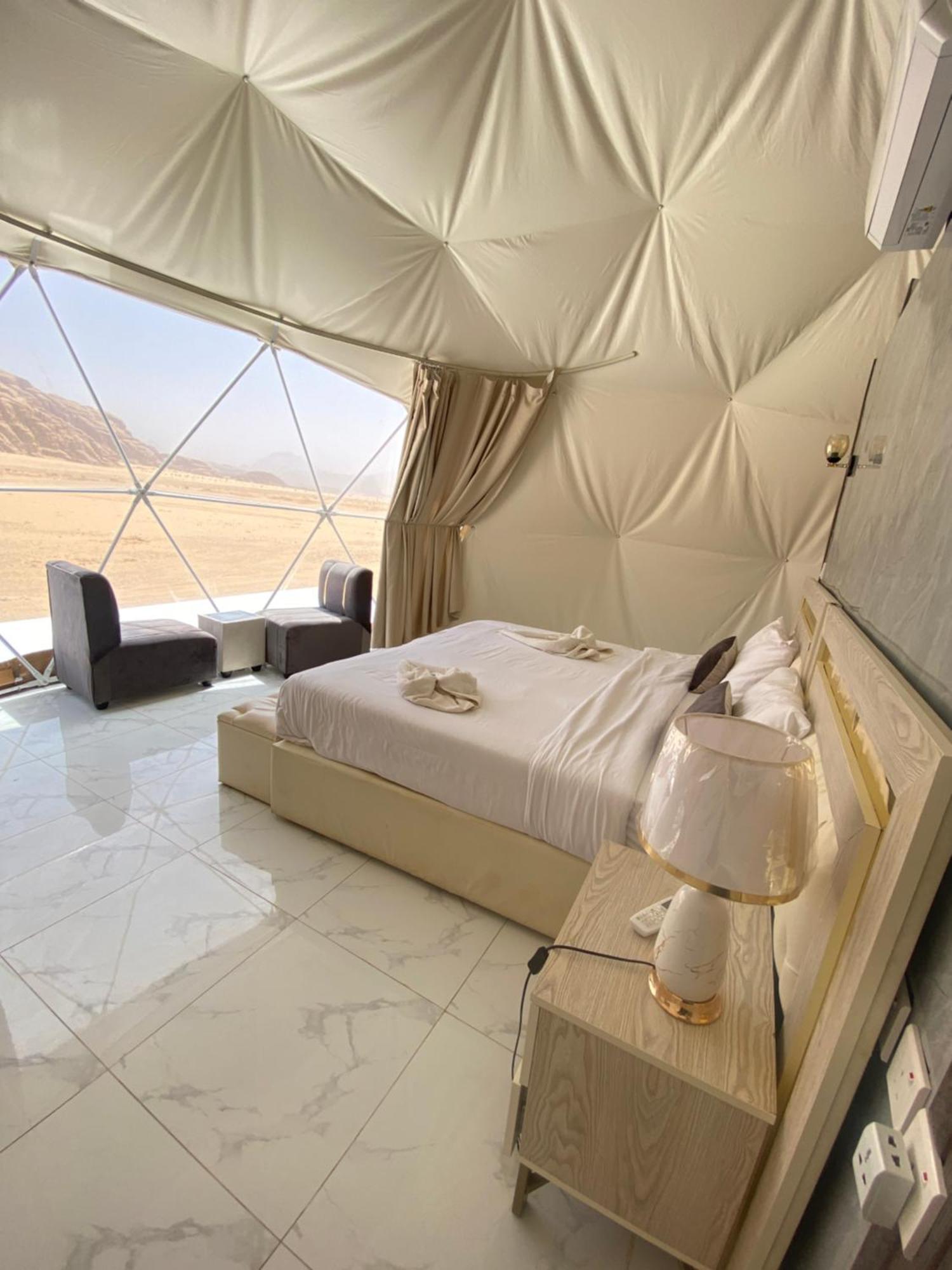 وادي رم Julia Rum Luxury Camp المظهر الخارجي الصورة